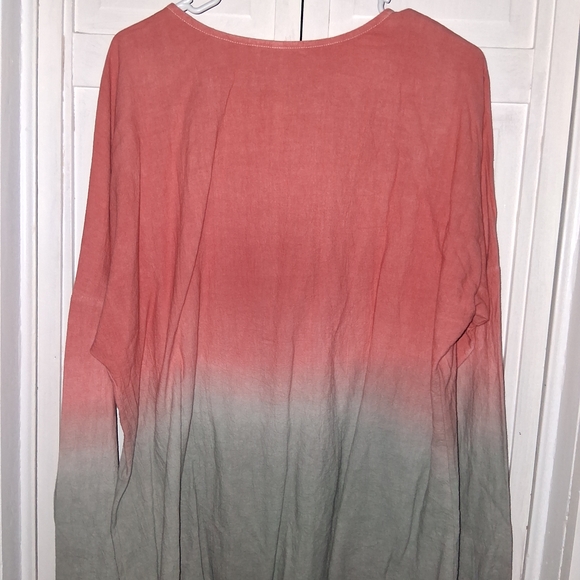 Ombre Button-Up Shirt - Picture 3 of 3